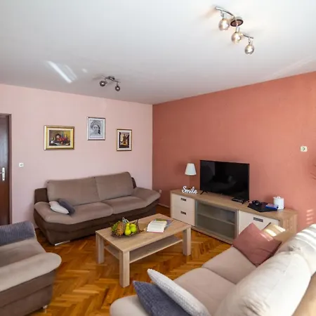 Martina, Vinjani - Villa